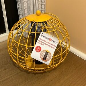 Yellow/Orange Squirrel resistant Finch Feeder